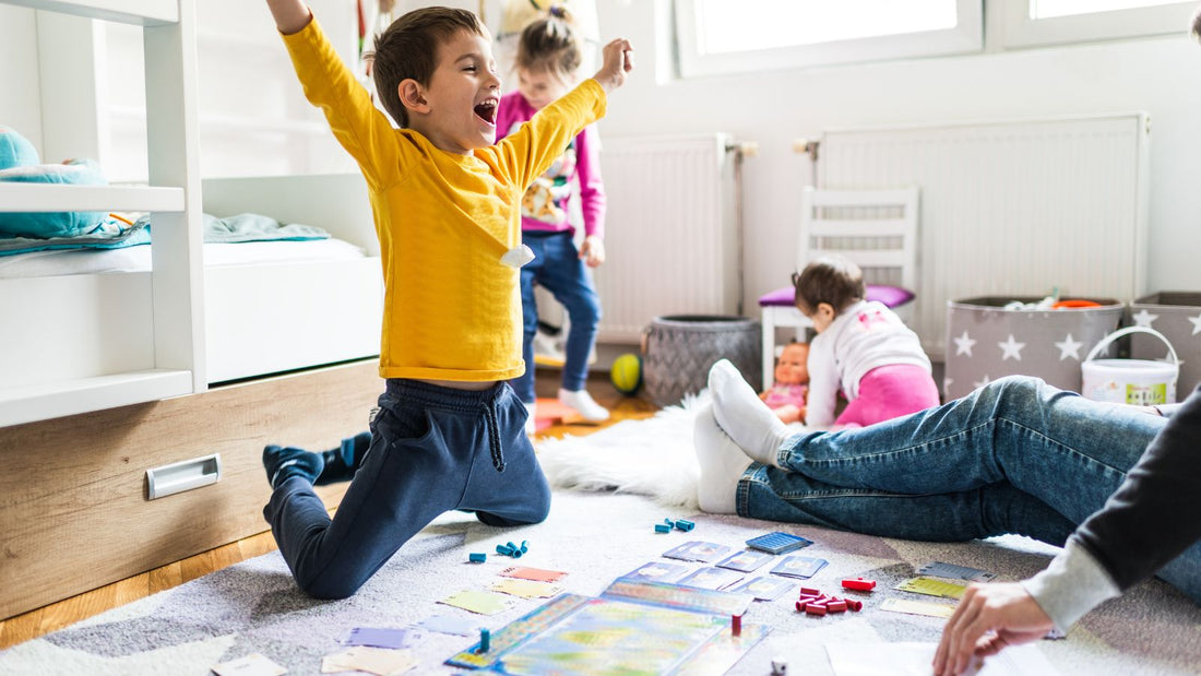 Les meilleurs jeux d’apéro en famille : le Top 15 incontournable (édition 2026)